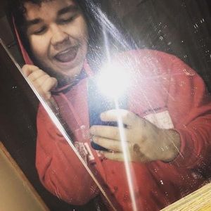 Meet your Posher, Clayton